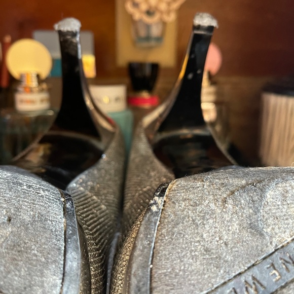 Heels - Picture 4 of 5